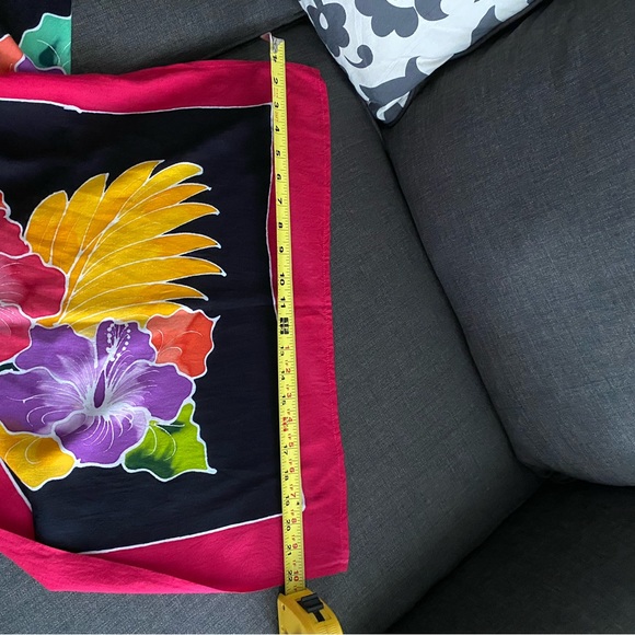 🌺 Gorgeous Alii of Hawaii scarf - Picture 15 of 15
